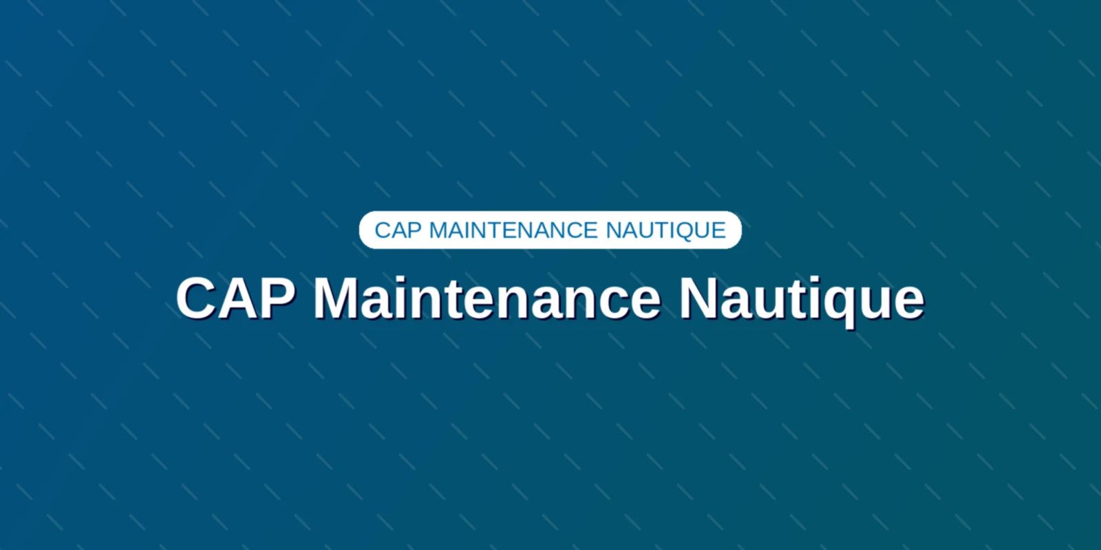 Élève en maintenance nautique contrôlant le circuit de refroidissement d'un moteur marin in-board
